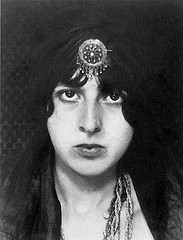 Claude Cahun.jpg5