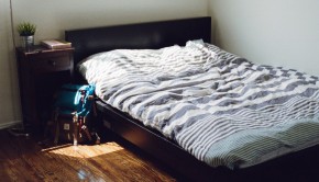 bed-bedroom-furniture-2705-829x550